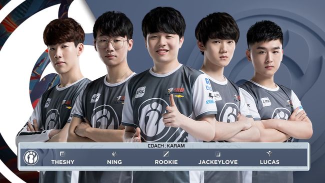 他有了更多 他有了更多